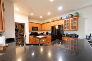 3747 EAGLE ISLE CIRCLE, KISSIMMEE, FL 34746 - MLS#MFRTB8434062