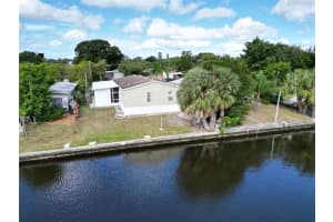 5813 COVENTRY DRIVE, TAMPA, FL 33615 - MLS#MFRTB8434063