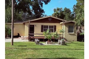 10004 MEMORIAL HIGHWAY, TAMPA, FL 33615 - MLS#MFRTB8434066