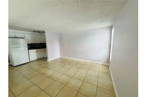 1310 LEXINGTON COURT, TAMPA, FL 33612 - MLS#MFRTB8434072