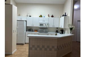 8828 SEA ISLAND WAY, TAMPA, FL 33635 - MLS#MFRTB8434101