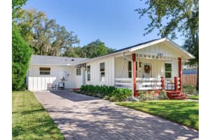 207 IDLEWILD AVENUE, TAMPA, FL 33604 - MLS#MFRTB8434132