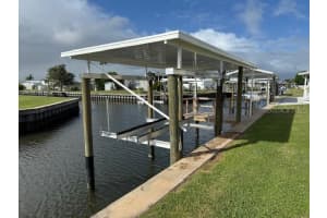 142 SAINT THOMAS CIRCLE, APOLLO BEACH, FL 33572 - MLS#MFRTB8434155