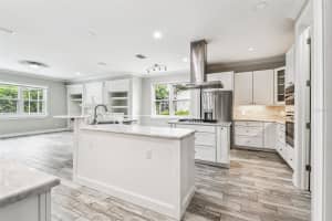 10212 THURSTON GROVES BOULEVARD, SEMINOLE, FL 33778 - MLS#MFRTB8434166
