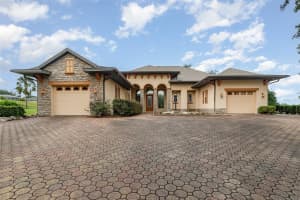 38748 LAKEVIEW WALK, LADY LAKE, FL 32159 - MLS#MFRTB8434215