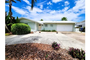 3790 Beach Dr Se, ST PETERSBURG