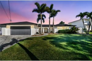320 PALM ISLAND, CLEARWATER BEACH, FL 33767 - MLS#MFRTB8434339