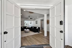 320 PALM ISLAND, CLEARWATER BEACH, FL 33767 - MLS#MFRTB8434339
