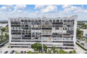 3211 SWANN AVENUE, TAMPA, FL 33609 - MLS#MFRTB8434354