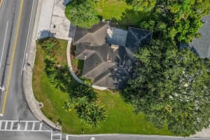 225 LAKE HOLLINGSWORTH DRIVE, LAKELAND, FL 33803 - MLS#MFRTB8434372