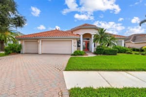2729 Harvest Dr, SARASOTA