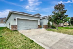 928 MEADOW GLADE DRIVE, RUSKIN, FL 33570 Sold 12/01/25