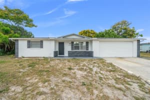 12707 Social Dr, HUDSON