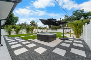 4220 19 STREET, ST PETERSBURG, FL 33714 - MLS#MFRTB8434679