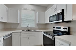13640 FOREST LAKE DRIVE, LARGO, FL 33771 - MLS#MFRTB8434690