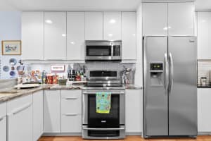 1 BEACH DRIVE, ST PETERSBURG, FL 33701 - MLS#MFRTB8434853