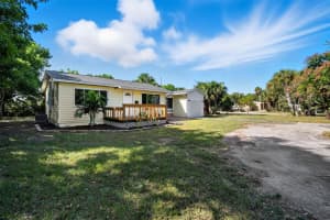10460 54TH AVENUE, ST PETERSBURG, FL 33708 - MLS#MFRTB8434943