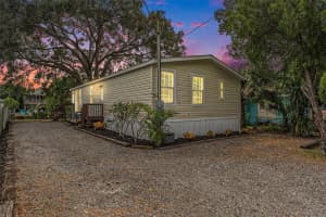 6274 Fine St, WEEKI WACHEE 6274 Fine St, WEEKI WACHEE