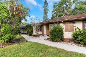 118 EDGEWOOD COURT, OLDSMAR, FL 34677 Sold 11/14/25