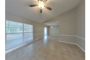 MLS# MFRTB8435020, Valrico, Florida 33596