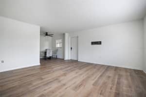 1860 MASSACHUSETTS AVENUE, ST PETERSBURG, FL 33703 - MLS#MFRTB8435056