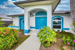 1000 GLEASON PARKWAY, CAPE CORAL, FL 33914 - MLS#MFRTB8435062