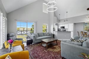 9604 LAKE CHASE ISLAND WAY, TAMPA, FL 33626 - MLS#MFRTB8435107