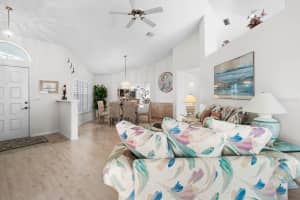 930 KINGS BOULEVARD, SUN CITY CENTER, FL 33573 Sold 12/01/25