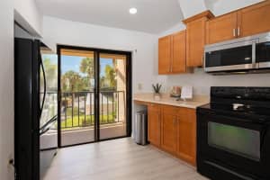 7520 SUNSHINE SKYWAY LANE, ST PETERSBURG, FL 33711 - MLS#MFRTB8435171