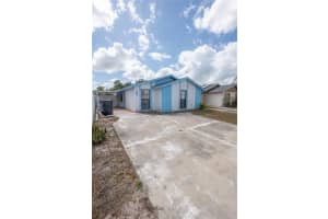 9120 SANDCROFT COURT, TAMPA, FL 33615 - MLS#MFRTB8435195