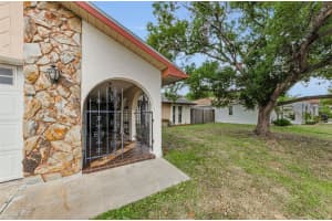 8329 BROKEN WILLOW LANE, PORT RICHEY, FL 34668 Sold 11/14/25