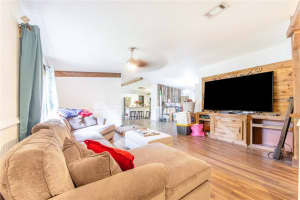 2852 TOM BREWER LANE, PLANT CITY, FL 33566 Sold 11/28/25