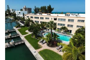 10265 GULF BOULEVARD, ST PETERSBURG, FL 33706 - MLS#MFRTB8435343