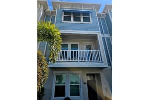 845 BURLINGTON AVENUE, ST PETERSBURG, FL 33701 - MLS#MFRTB8435376