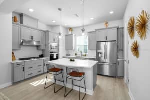 845 BURLINGTON AVENUE, ST PETERSBURG, FL 33701 - MLS#MFRTB8435376