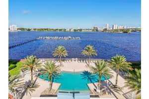 241 RIVERSIDE DRIVE, DAYTONA BEACH, FL 32117 - MLS#MFRTB8435440