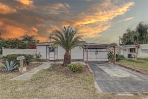 1852 Hoyle Dr, HOLIDAY 1852 Hoyle Dr, HOLIDAY