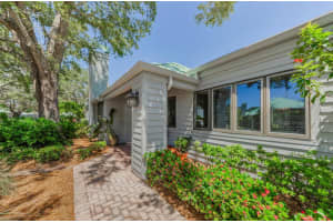 10425 LONGWOOD DRIVE, SEMINOLE, FL 33777 - MLS#MFRTB8435584