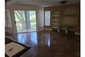 8513 ISLAND BREEZE LANE, TEMPLE TERRACE, FL 33637 - MLS#MFRTB8435591
