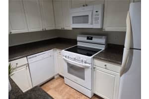 8513 ISLAND BREEZE LANE, TEMPLE TERRACE, FL 33637 - MLS#MFRTB8435591