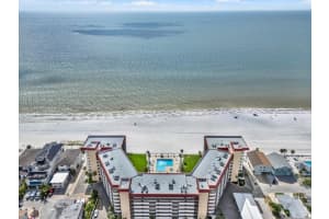 18304 GULF BOULEVARD, REDINGTON SHORES, FL 33708 - MLS#MFRTB8435615