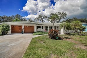 308 Crestwood Ln, LARGO
