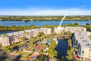 6251 SHORELINE DRIVE, ST PETERSBURG, FL 33708 - MLS#MFRTB8435675