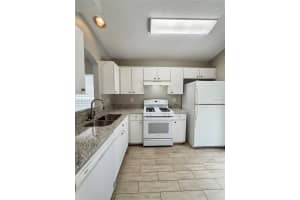 28516 SEASHELL COURT, WESLEY CHAPEL, FL 33545 - MLS#MFRTB8435682