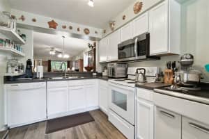 27141 LA JOLLA WAY, WESLEY CHAPEL, FL 33544 - MLS#MFRTB8435704