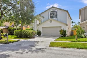 27330 CORAL SPRINGS DRIVE, WESLEY CHAPEL, FL 33544 - MLS#MFRTB8435738
