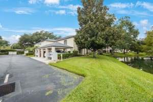 13016 VILLAGE CHASE CIRCLE, TAMPA, FL 33618 - MLS#MFRTB8435746