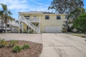 100 GULFWINDS DRIVE, PALM HARBOR, FL 34683 - MLS#MFRTB8435765