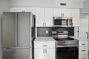 6940-A SUNSET DRIVE, ST PETERSBURG, FL 33707 - MLS#MFRTB8435801