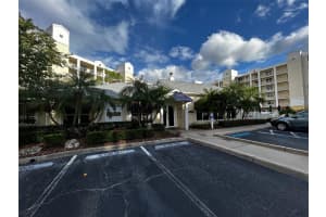 1200 COUNTRY CLUB DRIVE, LARGO, FL 33771 - MLS#MFRTB8435837